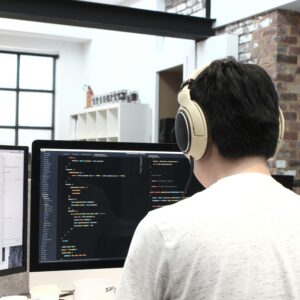 Using an agency for Wix